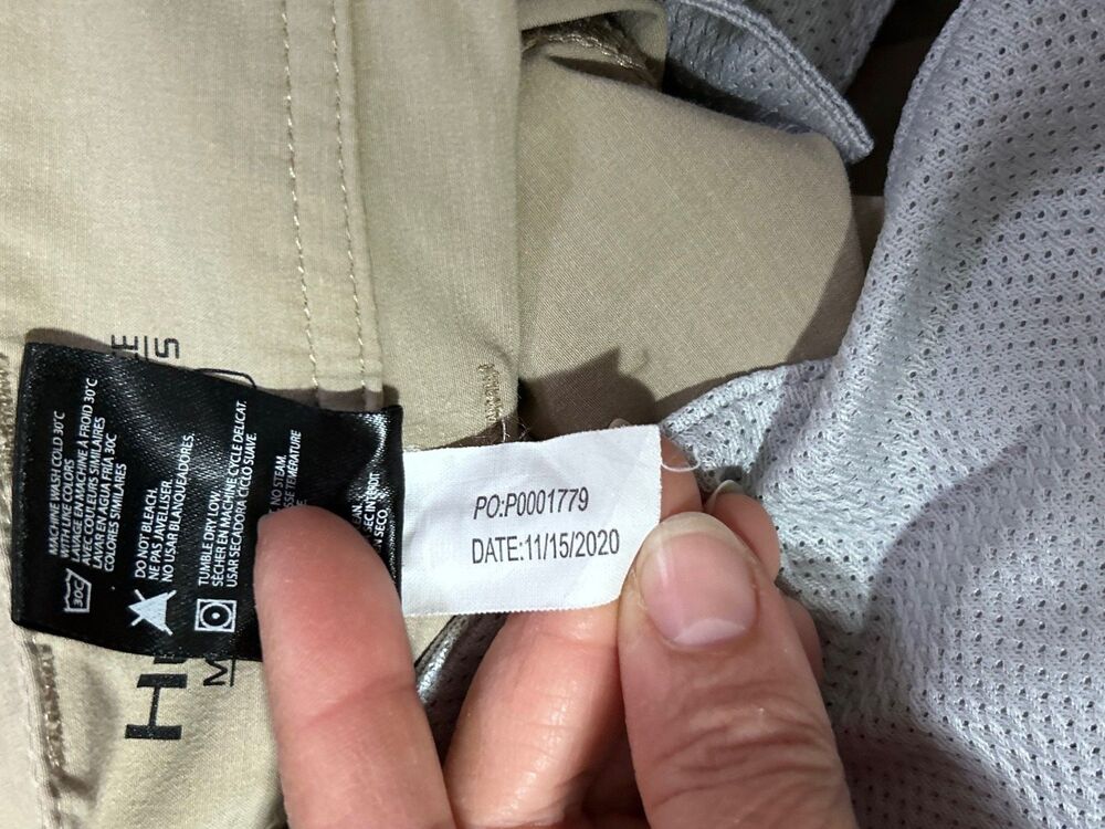 Huk Men's sz 36 Outdoor Performance Fabric Shorts - Picture 8 of 8